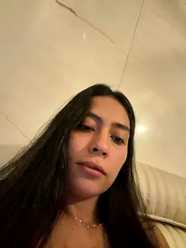 Snapshot of Sophie__Foxxx chatting on November 4, 10:25 am Sophie Foxxx online show from November 4, 10:25 am