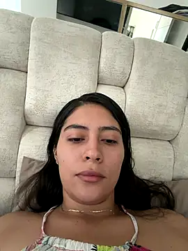 Snapshot of Sophie__Foxxx chatting on December 4, 3:21 pm Sophie Foxxx online show from December 4, 3:21 pm