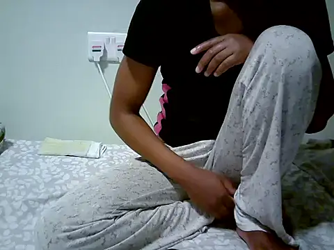 lupita 0 online show from October 20, 8:04 am