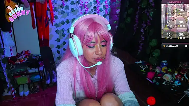 Roxanbunny1 online show from March 18, 5:52 am