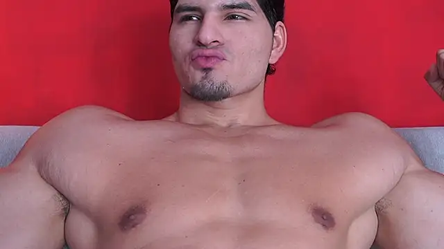 Snapshot of wild_col_ chatting on November 25, 11:16 pm wild col online show from November 25, 11:16 pm