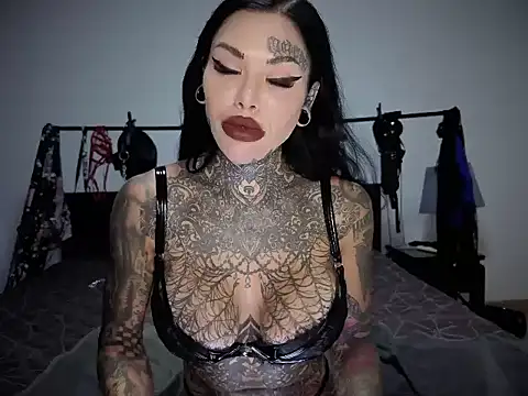 claudiacvc95 online show from February 20, 6:26 am