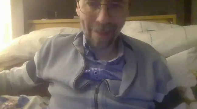 ptitcanard60600 online show from March 18, 9:32 pm