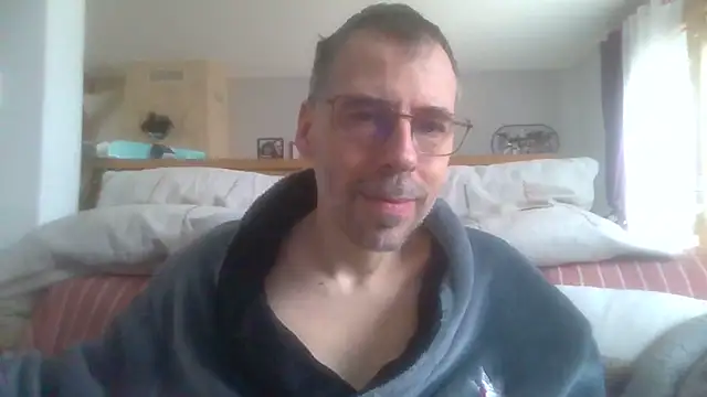 ptitcanard60600 online show from March 22, 10:39 am