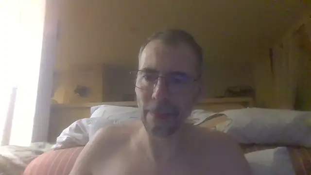 ptitcanard60600 online show from October 5, 5:22 pm