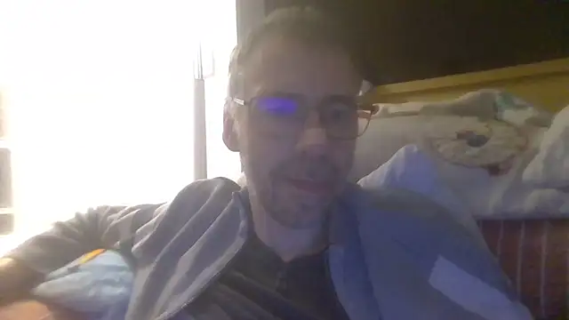 ptitcanard60600 online show from November 5, 10:32 pm