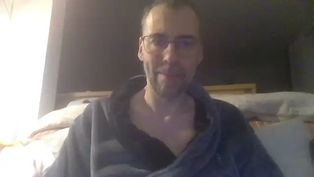 ptitcanard60600 online show from December 21, 11:45 pm