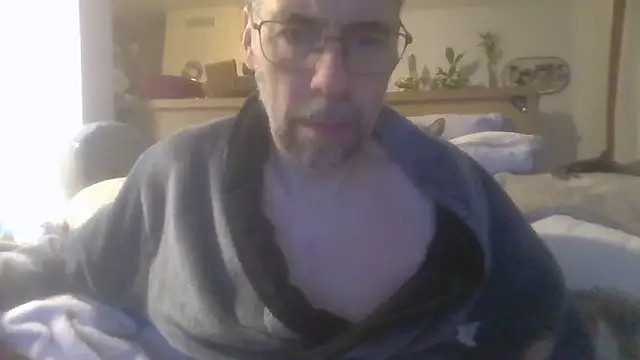 ptitcanard60600 online show from January 8, 10:56 pm