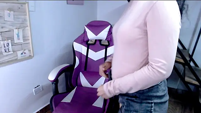 samantha baby  online show from September 29, 8:02 pm