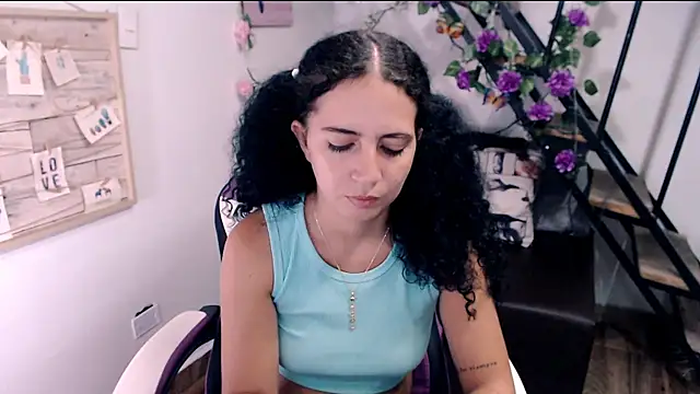 samantha baby  online show from June 7, 8:34 pm