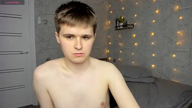 Snapshot of Mark_Bearcub chatting on May 13, 7:00 pm Mark Bearcub online show from May 13, 7:00 pm