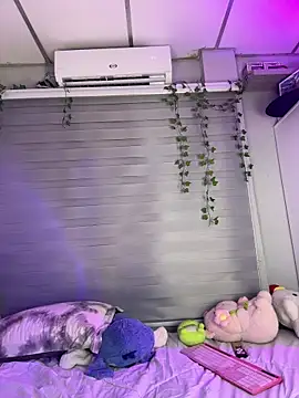 Lovely Janeth online show from December 4, 4:00 am