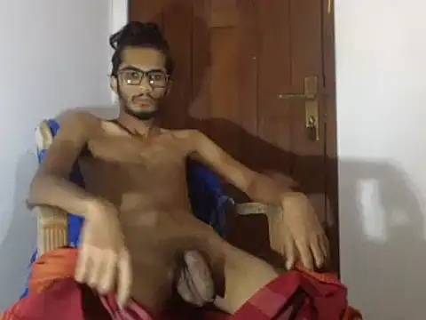 Snapshot of kushan_Madu chatting on February 15, 8:11 pm kushan Madu online show from February 15, 8:11 pm