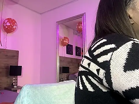 Snapshot of KAROL-SCOTT chatting on February 15, 5:19 am KAROL-SCOTT online show from February 15, 5:19 am