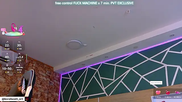 Snapshot of KAROL-SCOTT chatting on October 30, 7:58 pm KAROL-SCOTT online show from October 30, 7:58 pm