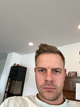 Snapshot of Danii0790 chatting on October 20, 8:59 am Danii0790 online show from October 20, 8:59 am