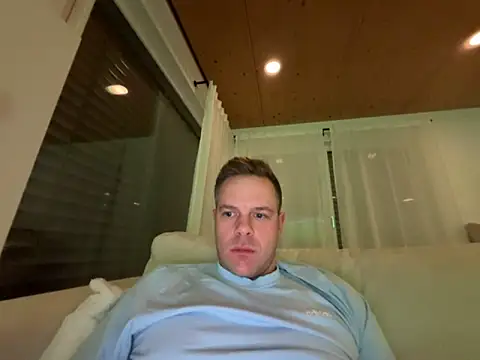 Snapshot of Danii0790 chatting on November 17, 9:09 pm Danii0790 online show from November 17, 9:09 pm