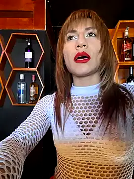 Snapshot of Evehampy chatting on February 9, 6:05 pm Evehampy online show from February 9, 6:05 pm