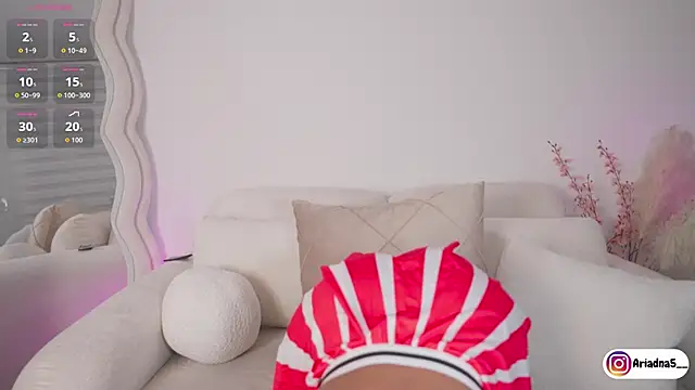 Snapshot of Ariadna5 chatting on November 30, 4:49 am Ariadna5 online show from November 30, 4:49 am