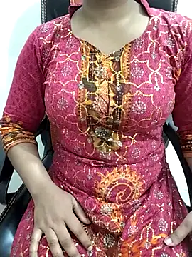 Snapshot of Jenifar- chatting on April 25, 1:41 pm Jenifar- online show from April 25, 1:41 pm