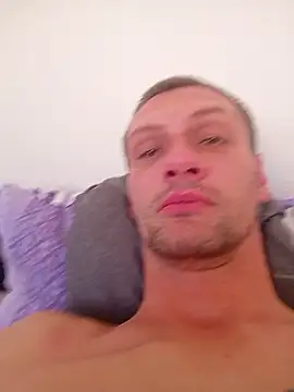 Snapshot of otkabrr chatting on November 4, 6:56 am otkabrr online show from November 4, 6:56 am