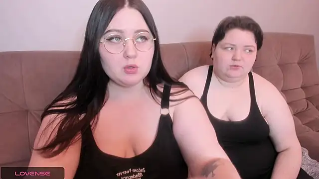 Snapshot of ihaveasecret_ chatting on January 28, 12:57 am ihaveasecret online show from January 28, 12:57 am