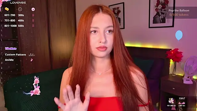 Snapshot of EleanorePeach chatting on June 8, 11:32 am EleanorePeach online show from June 8, 11:32 am