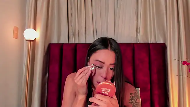 Snapshot of NoraDasilva chatting on February 20, 12:52 am NoraDasilva online show from February 20, 12:52 am