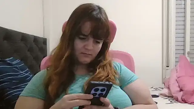 Snapshot of Bombon_ok chatting on December 3, 1:24 am Bombon ok online show from December 3, 1:24 am