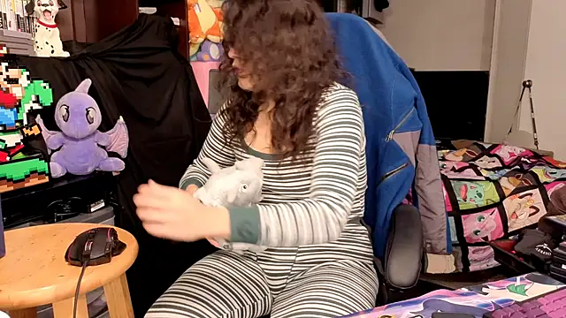 ShinyCherub online show from December 23, 1:58 am