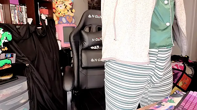 ShinyCherub online show from February 17, 10:16 pm