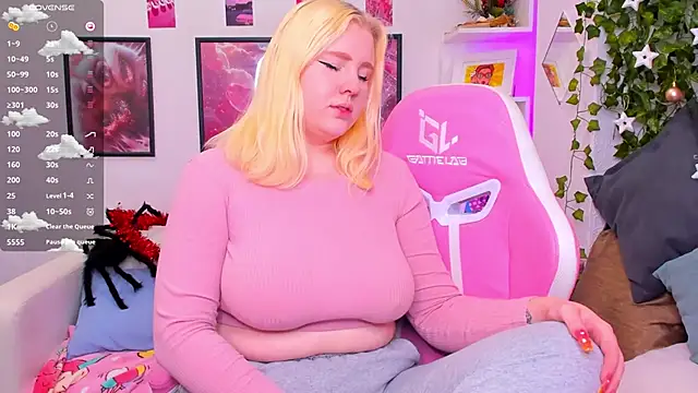 art lovee online show from December 21, 2:19 am