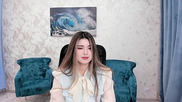 AnneTLi online show from December 4, 7:12 pm