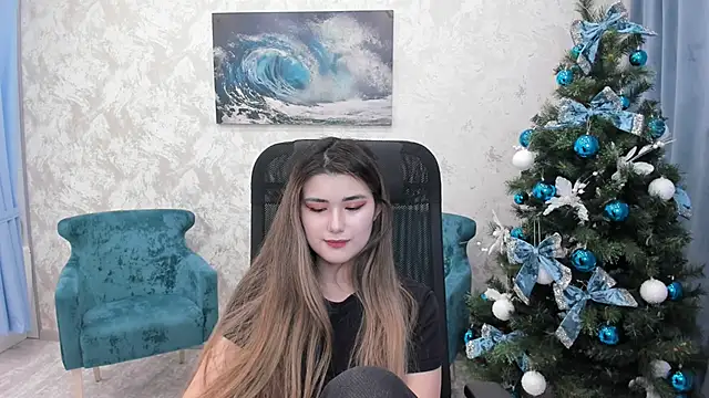 AnneTLi online show from December 29, 10:56 am