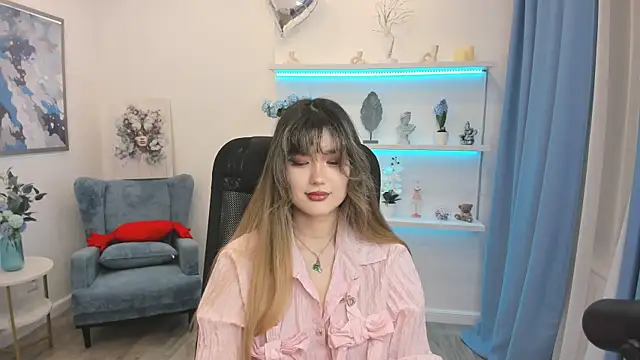 AnneTLi online show from June 14, 3:19 am