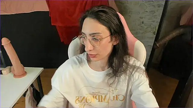 Snapshot of Mayala__ chatting on February 22, 2:26 pm Mayala online show from February 22, 2:26 pm