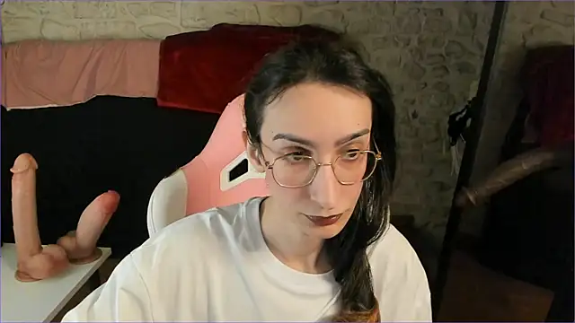 Snapshot of Mayala__ chatting on March 3, 5:30 pm Mayala online show from March 3, 5:30 pm