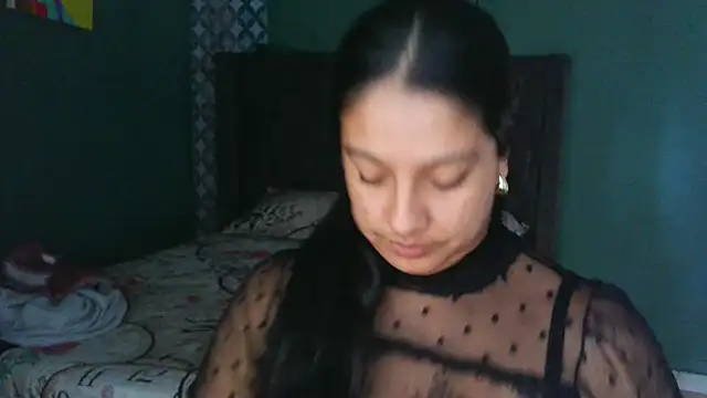 Snapshot of almaswan1 chatting on November 20, 3:01 pm almaswan1 online show from November 20, 3:01 pm