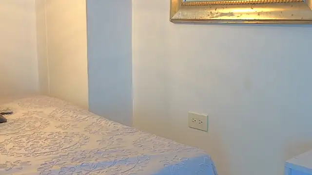 KeryHillson online show from November 27, 11:56 am