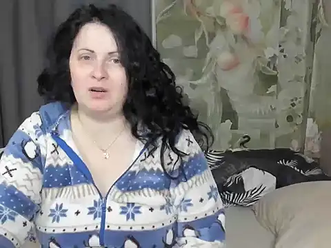 Lillian2 online show from May 1, 1:43 am