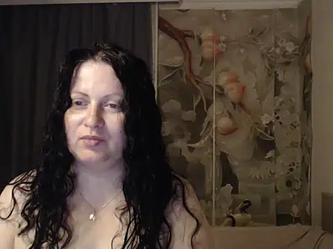 Snapshot of Lillian2 chatting on July 23, 9:13 pm Lillian2 online show from July 23, 9:13 pm
