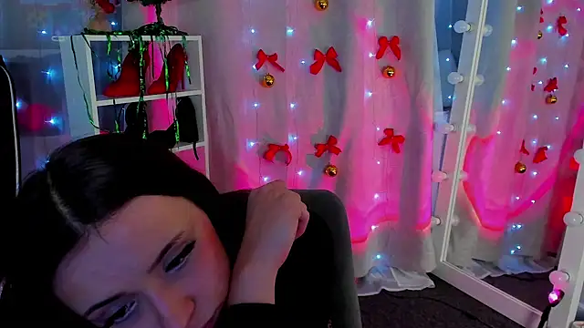 MipsyMipson online show from December 3, 4:50 pm