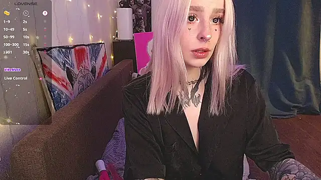 Snapshot of soalice chatting on February 25, 1:50 pm soalice online show from February 25, 1:50 pm