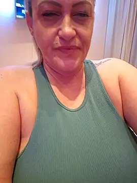 Snapshot of Isabellaa04 chatting on December 7, 5:31 pm Isabellaa04 online show from December 7, 5:31 pm