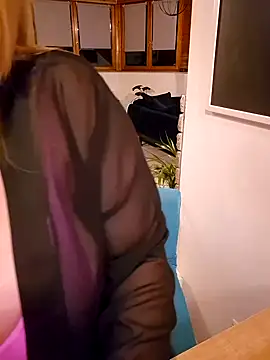 Snapshot of Isabellaa04 chatting on February 27, 6:42 pm Isabellaa04 online show from February 27, 6:42 pm