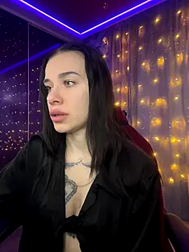 Queen of pain online show from December 19, 6:42 am