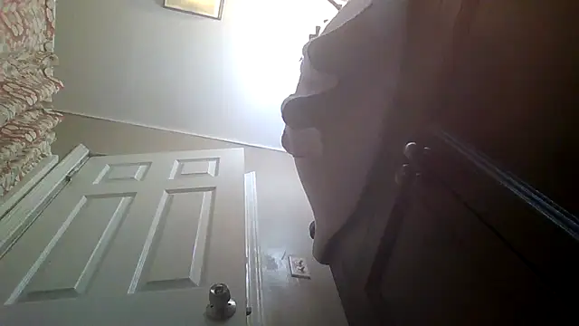 Snapshot of blkhereforall chatting on October 17, 8:33 pm blkhereforall online show from October 17, 8:33 pm