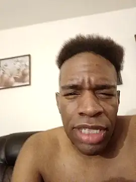 Snapshot of blkhereforall chatting on November 27, 2:24 am blkhereforall online show from November 27, 2:24 am