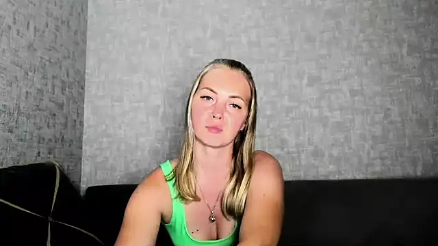 iam Venus online show from June 15, 5:48 pm
