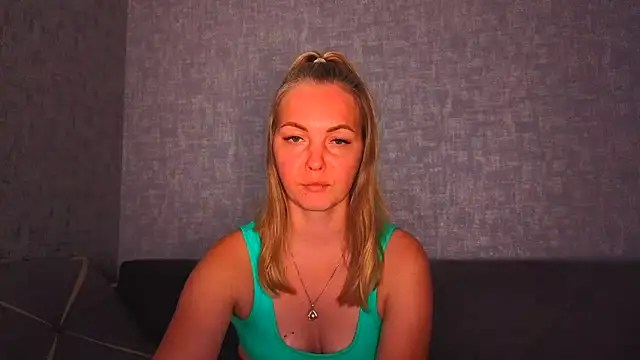 iam Venus online show from June 22, 4:26 pm